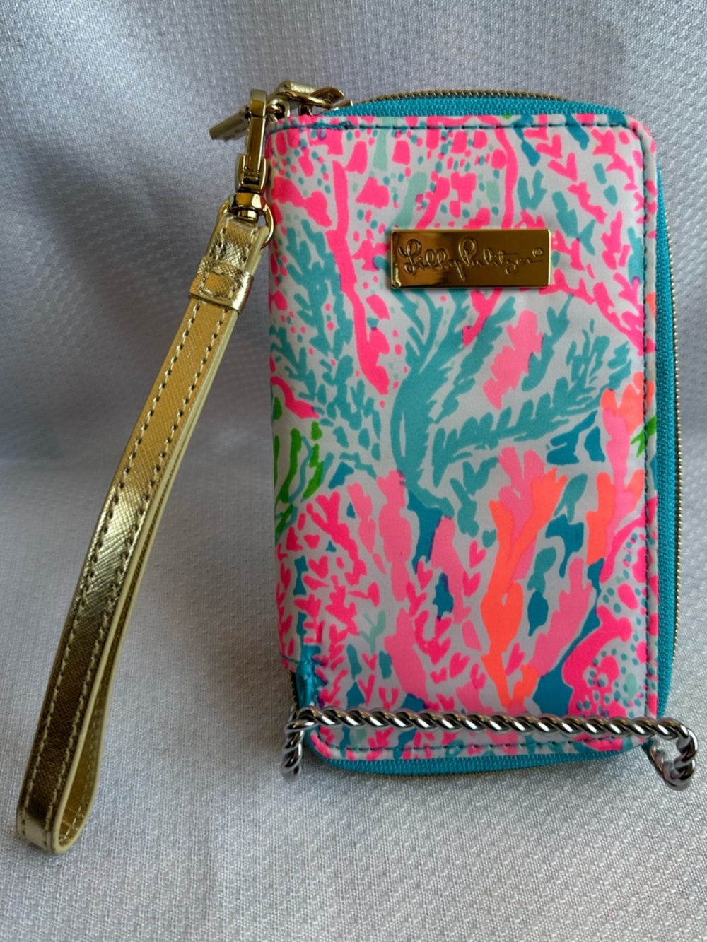 Lilly Pulitzer Vibrant Tropical Print Pink Teal Coral Wristlet with Gold Logo